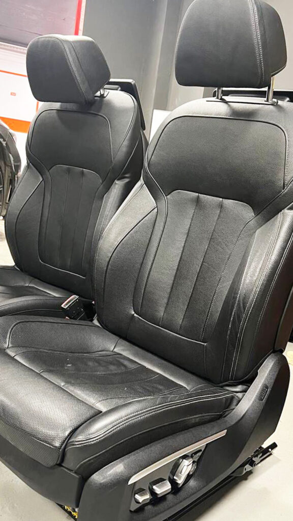 Перешив салона автомобиля